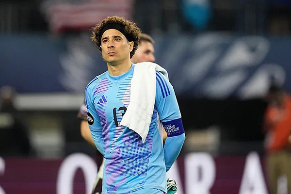 Negociación con el Burgos: Memo Ochoa “salió por un café y nunca volvió”
