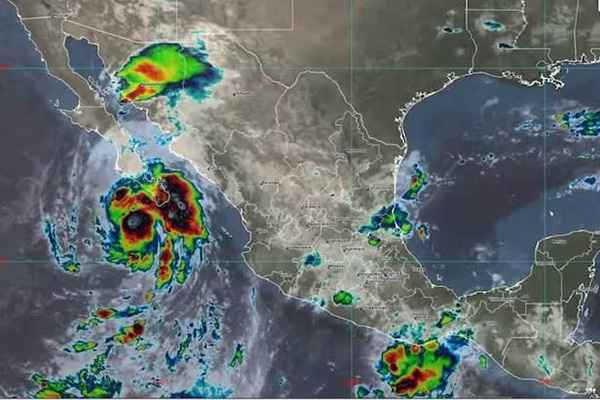 Huracán Lorena causa lluvias torrenciales en el noroeste de México