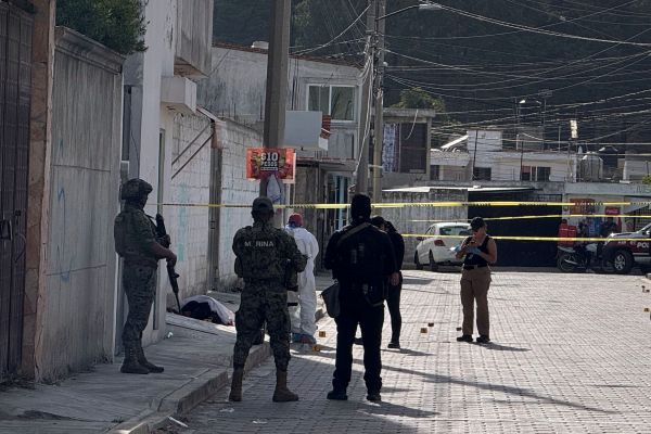 Refriega en Amozoc deja un policía herido y un civil armado abatido