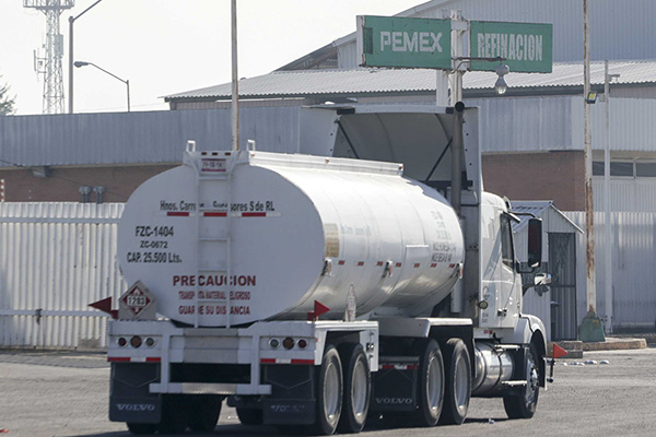 Huachicol fiscal, la otra cara del mercado ilegal de combustibles en México