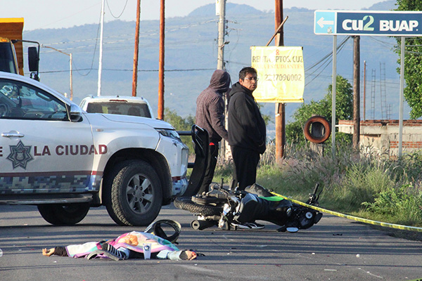 Mortal accidente deja a motociclista tendido tres horas sobre el asfalto