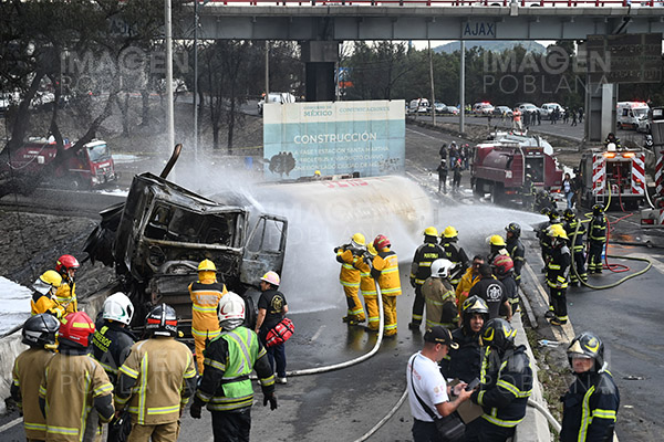 Aumentan a 20 los muertos tras explosión de pipa en Iztapalapa