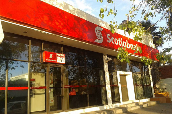 Asalto en la Juárez: maleantes despojan a cuentahabiente de 300,000 pesos