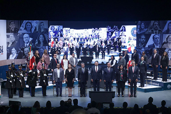 Mucha tribuna, pocos resultados: así fue el primer año de diputados federales poblanos