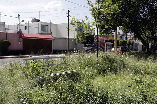 De zonas verdes a rojas: abandono e inseguridad invaden los parques poblanos