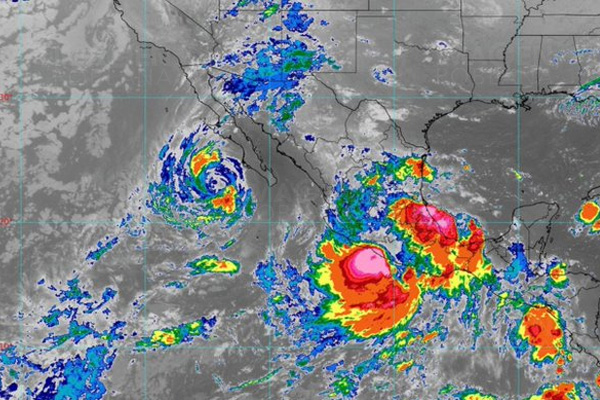Tormenta tropical Priscilla desplaza en paralelo a península de Baja California