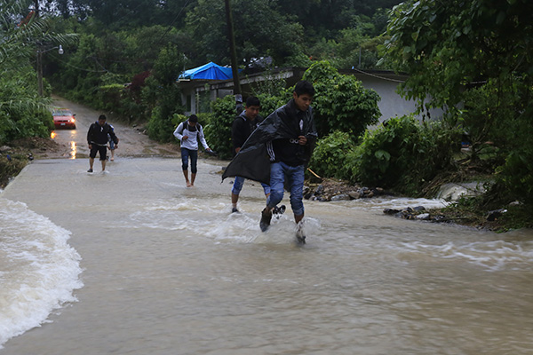Entre la memoria y el miedo: lluvias en la Sierra Norte recuerdan la tragedia de 1999