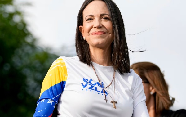 El Nobel a María Corina Machado revive la Teoría de la Herradura política