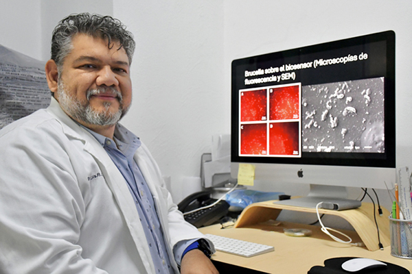 Investigador BUAP desarrolla biosensores para detectar bacterias patógenas y toxinas
