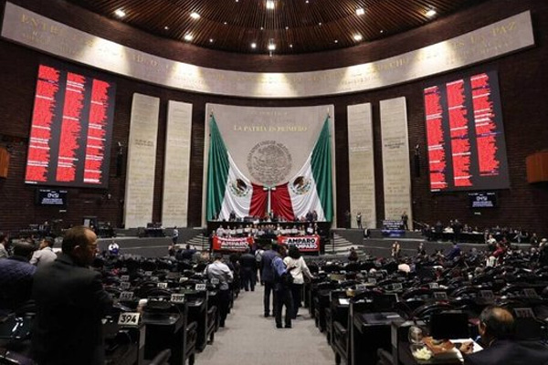 Cámara de Diputados aprueba reformas a la Ley de Amparo tras maratónica sesión
