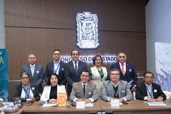 Presentan en el Congreso la Feria del Libro y el Volcán de Ciudad Serdán