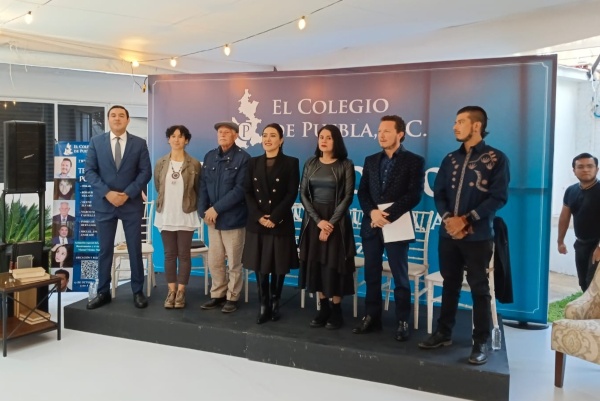 “Tertulia Poética”, un ejercicio de arte y cultura en El Colegio de Puebla