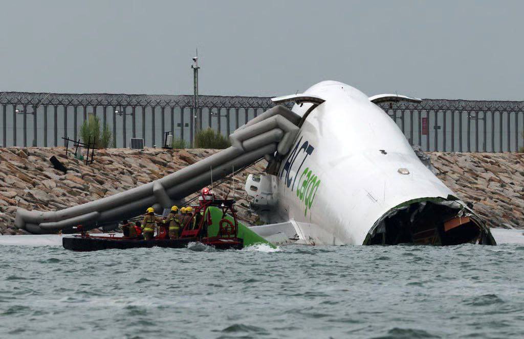 Dos muertos tras accidente de un Boeing 747 en el aeropuerto de Hong Kong