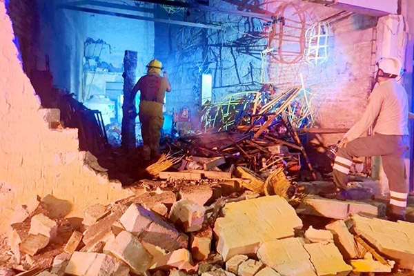 Estallaron dos talleres de pirotecnia en Puebla; uno era clandestino