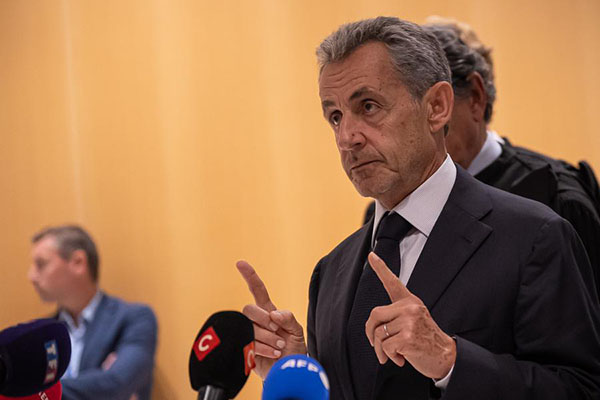 Expresidente francés Sarkozy comienza hoy una condena de cinco años de prisión