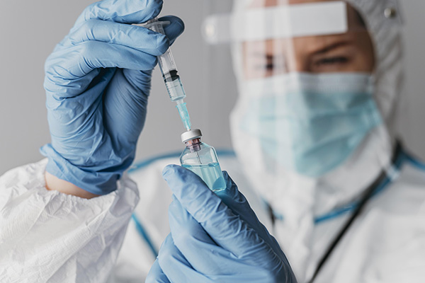 Universidades colaborarán con BIRMEX para fabricar vacunas en el país