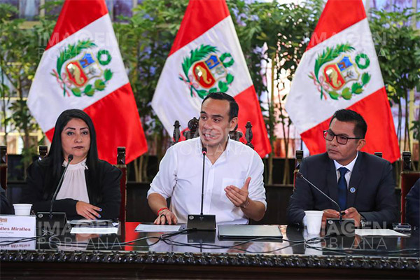 Perú militariza Lima tras sangrienta ola de crímenes