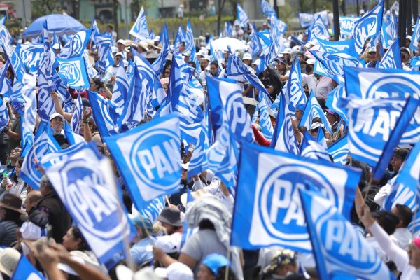 PAN: Cerca de perder el registro