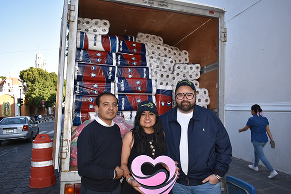 Arcángeles de Puebla entrega donativo al SEDIF para damnificados en la Sierra Norte