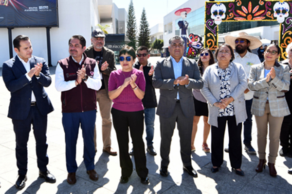 Entrega BUAP 60 toneladas de víveres al Sistema DIF estatal para población damnificada