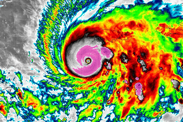 Huracán Melissa se acerca a Jamaica con vientos "catastróficos y amenazantes"