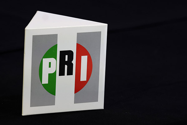 El PRI se desmorona: 40% menos militantes y sin aliados rumbo a 2027