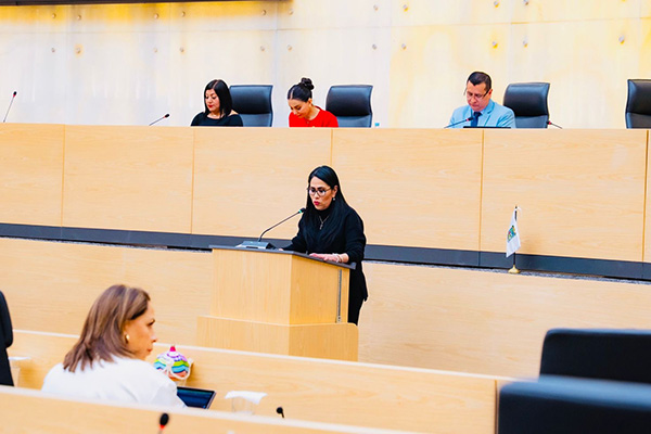 La diputada Fedrha Suriano presenta iniciativa de “uniforme escolar neutro”