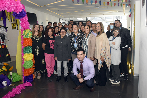 Los universitarios rinden homenaje a los muertos