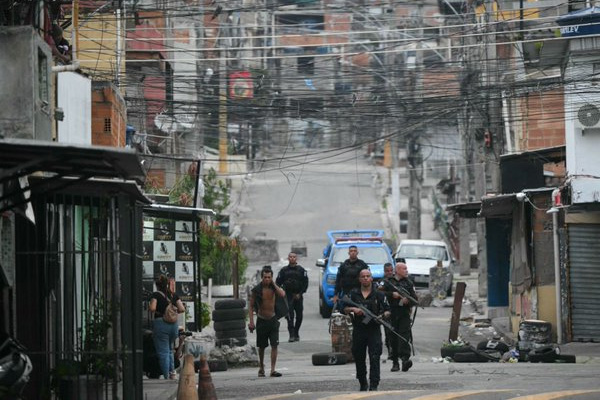 Policía de Brasil abate a siete narcotraficantes del Comando Vermelho