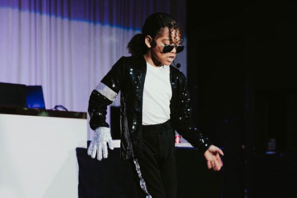 Juliano Krue Valdi, de imitador del "Rey del Pop" a protagónico en "Michael"