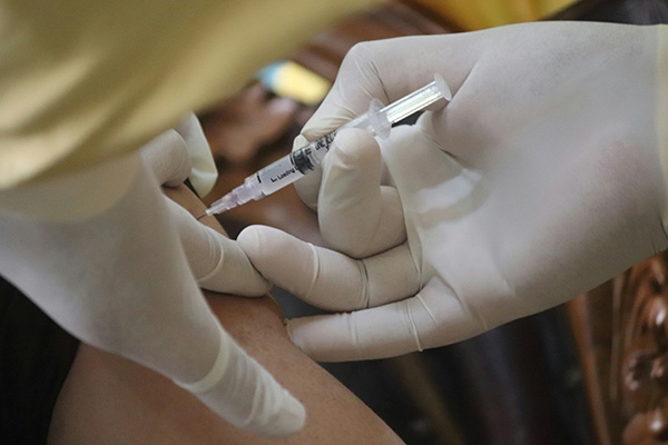 No Hexavalent Vaccine for Adults?